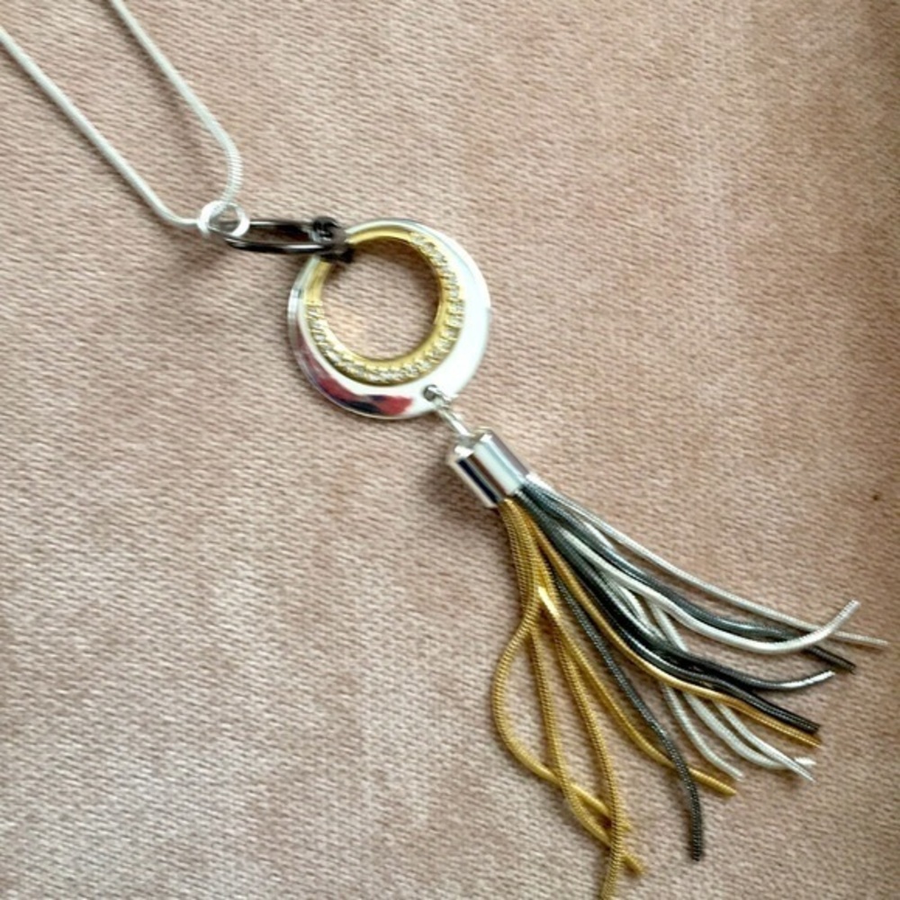 NINE WEST‎ SILVER AND GOLD PENDENT NECKLACE